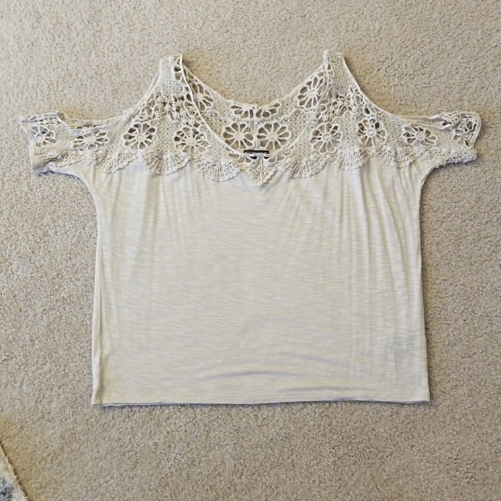 Express lace open sleeve top